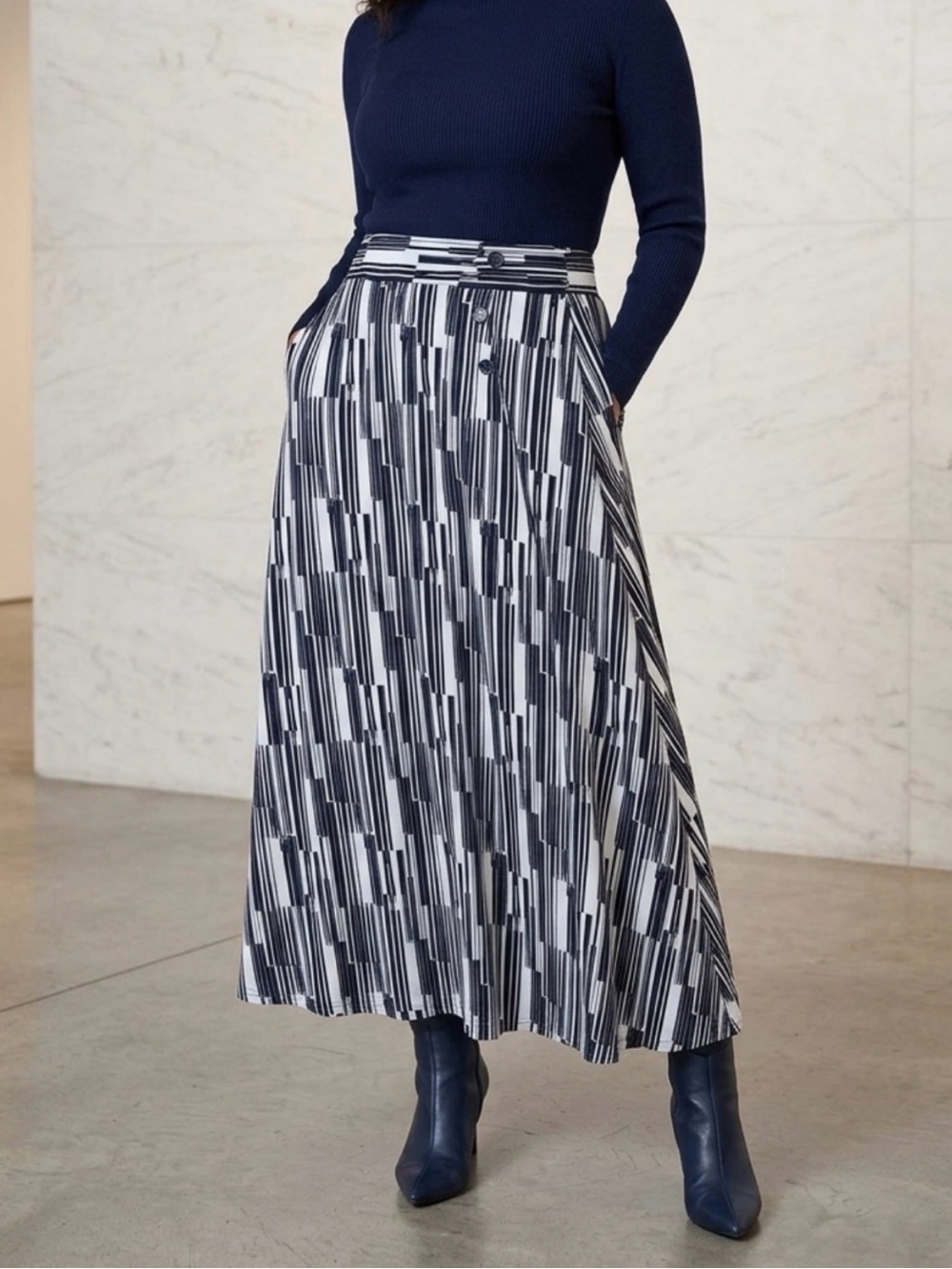 Robert Louis Navy & White and Black & White Maxi Skirts XL(p)